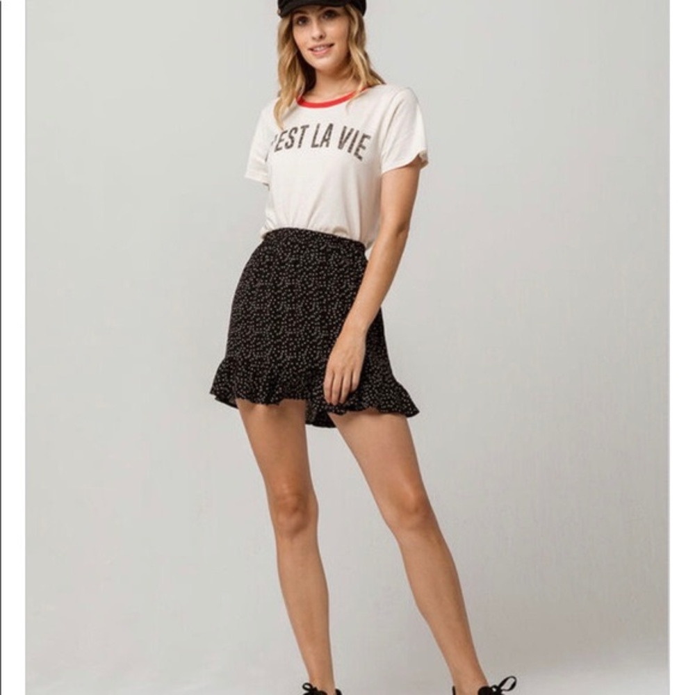 Ivy and Main Black/White Dot XS Skirt